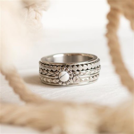 Pierścionek iXXXi 233