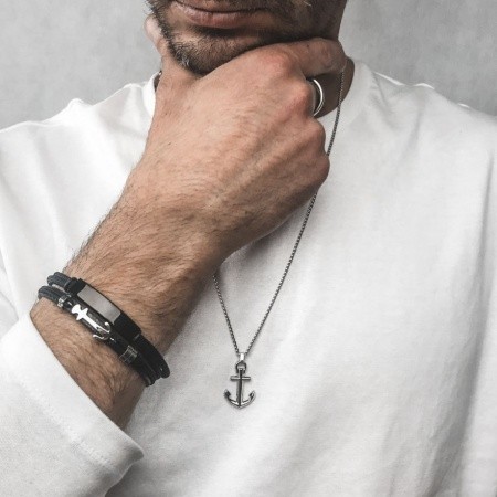 Bransoletka męska na czarnym sznurku Manoki BA782B